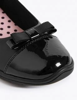 M&S Collection Kids' Leather Wedge School Shoes (13 Small - 7 Large) 10 M&S Collection Kids' Leather Wedge School Shoes (13 Small - 7 Large) -SCHOOL UNIFORM Sales SD 04 T72 8740B Y0 X EC 2