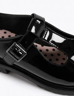 M&S Collection Kids’ Leather T-Bar School Shoes (13 Small - 7 Large) 10 M&S Collection Kids’ Leather T-Bar School Shoes (13 Small - 7 Large) -SCHOOL UNIFORM Sales SD 04 T72 8748B Y0 X EC 2